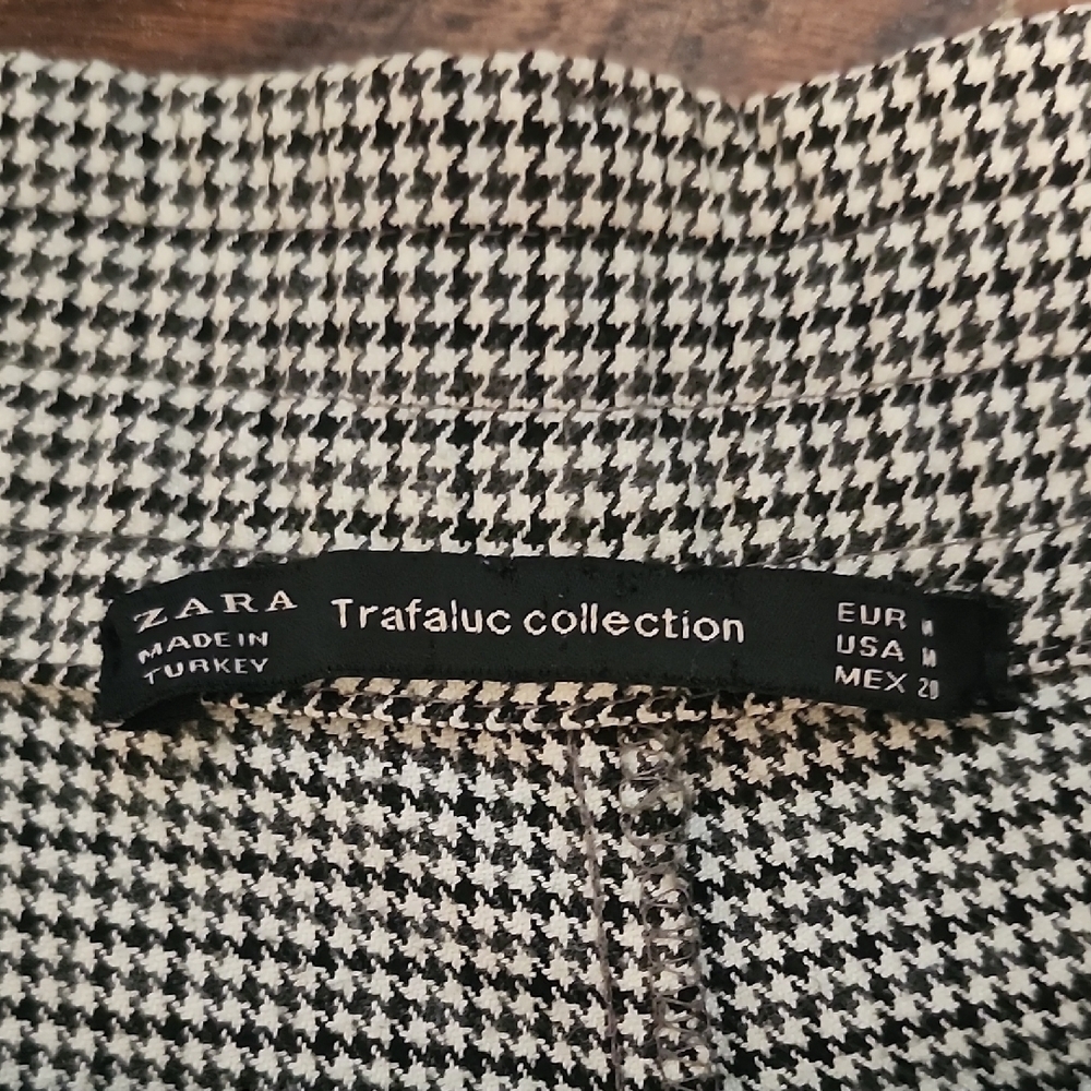 Zara Trafaluc Black and White Houndstooth Cropped Wide Leg Trousers - Picture 2 of 8
